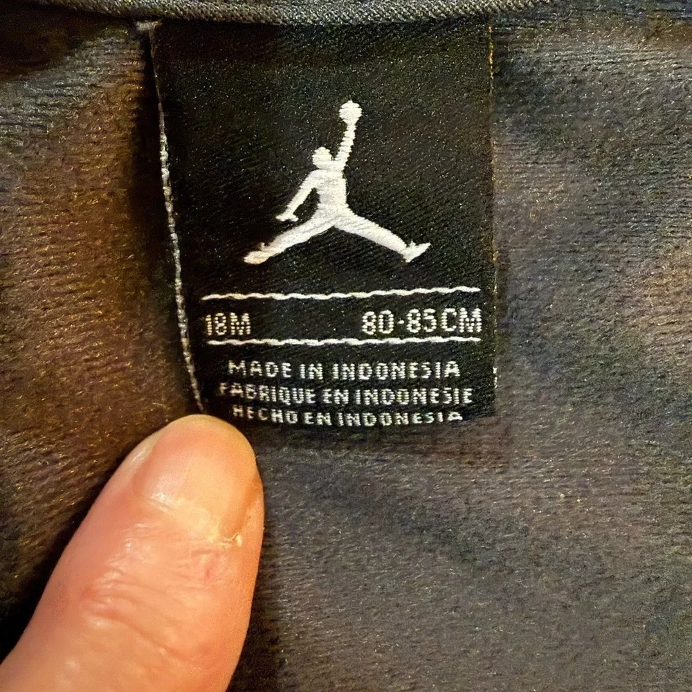Air Jordan Black and White Jacket Infant Boys EUC Size 18 months